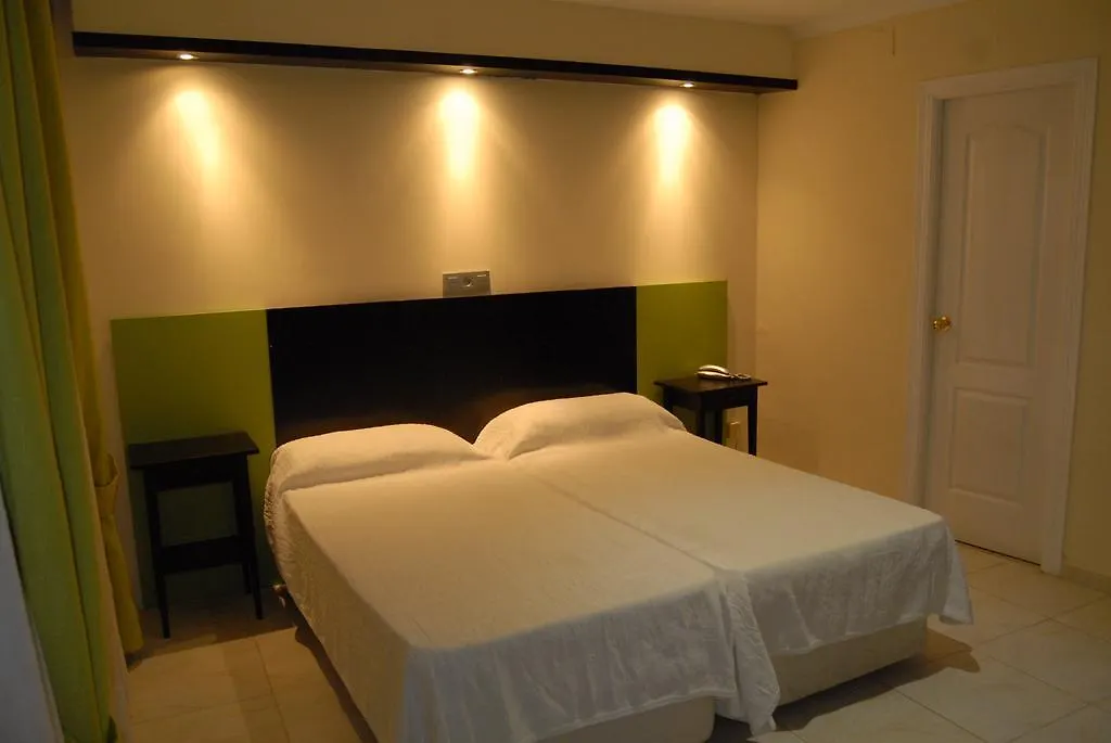 Hotel Miramar La Línea de la Concepción 0*,