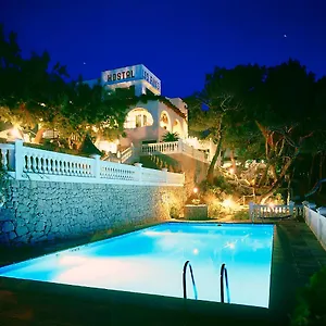 https://hostal-los-pinos-cala-sant-vicenc-mallorca.balearic-islands.net